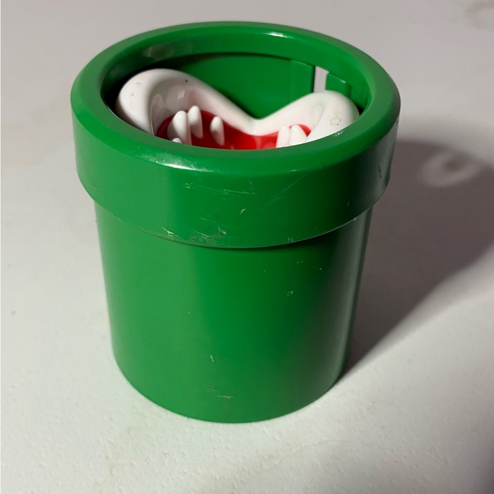 Mcdonald’s Nintendo Super Mario Piranha Plant Toy